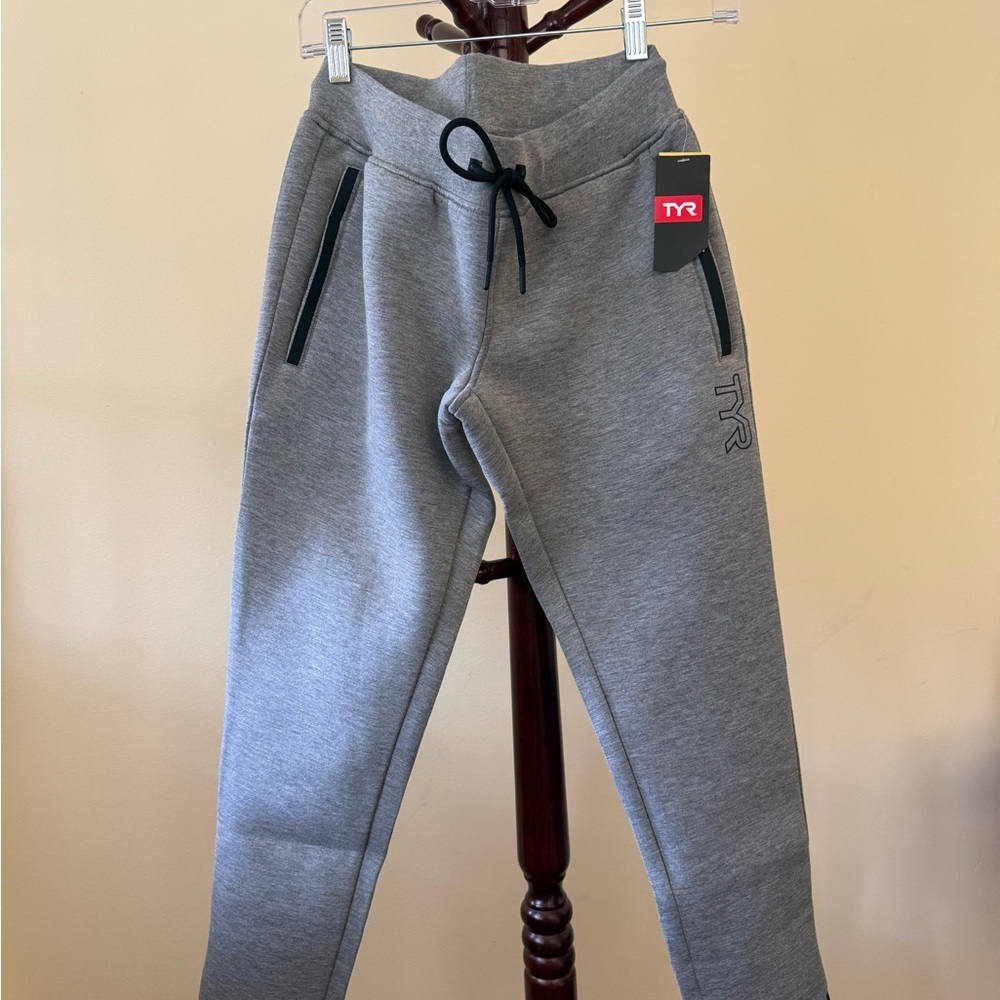 NWT TYR Women’s Heather Grey Sweats/Joggers